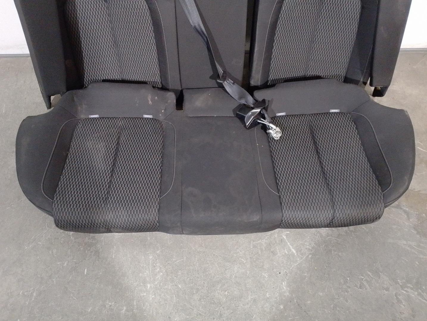 SEAT Exeo 1 generation (2009-2012) Sedadlá 3R0881405K,TELANEGRA,5PUERTAS 23756405