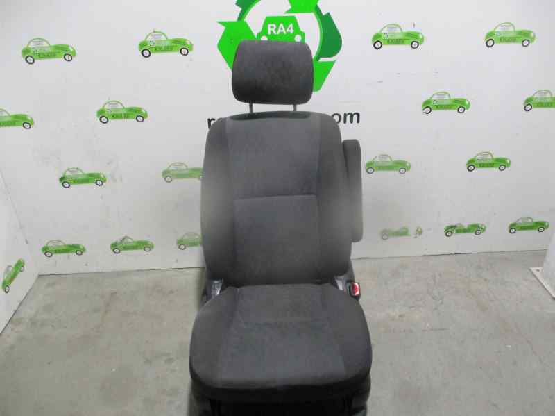 PEUGEOT Avensis Verso 1 generation (2001-2003) Front Right Seat 5PUERTAS, 5PUERTAS+TELANEGRA 19598566