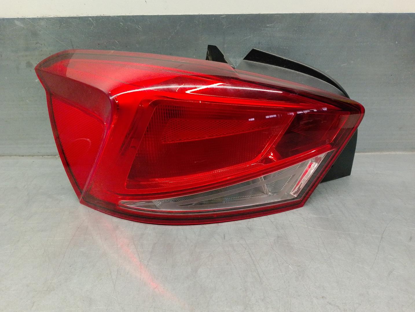 SEAT Alhambra 2 generation (2010-2021) Rear Left Taillight 6F0945095H,5PUERTAS 22790713