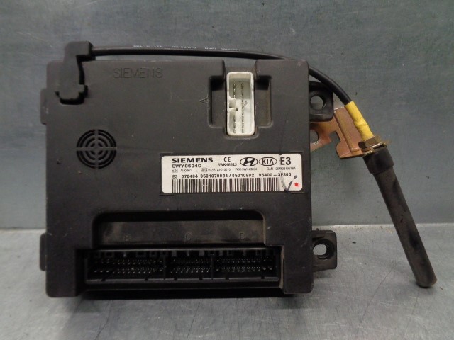 KIA Opirus 1 generation (2003-2010) Comfort Control Unit 954003F300, 5WY8604C 19793674