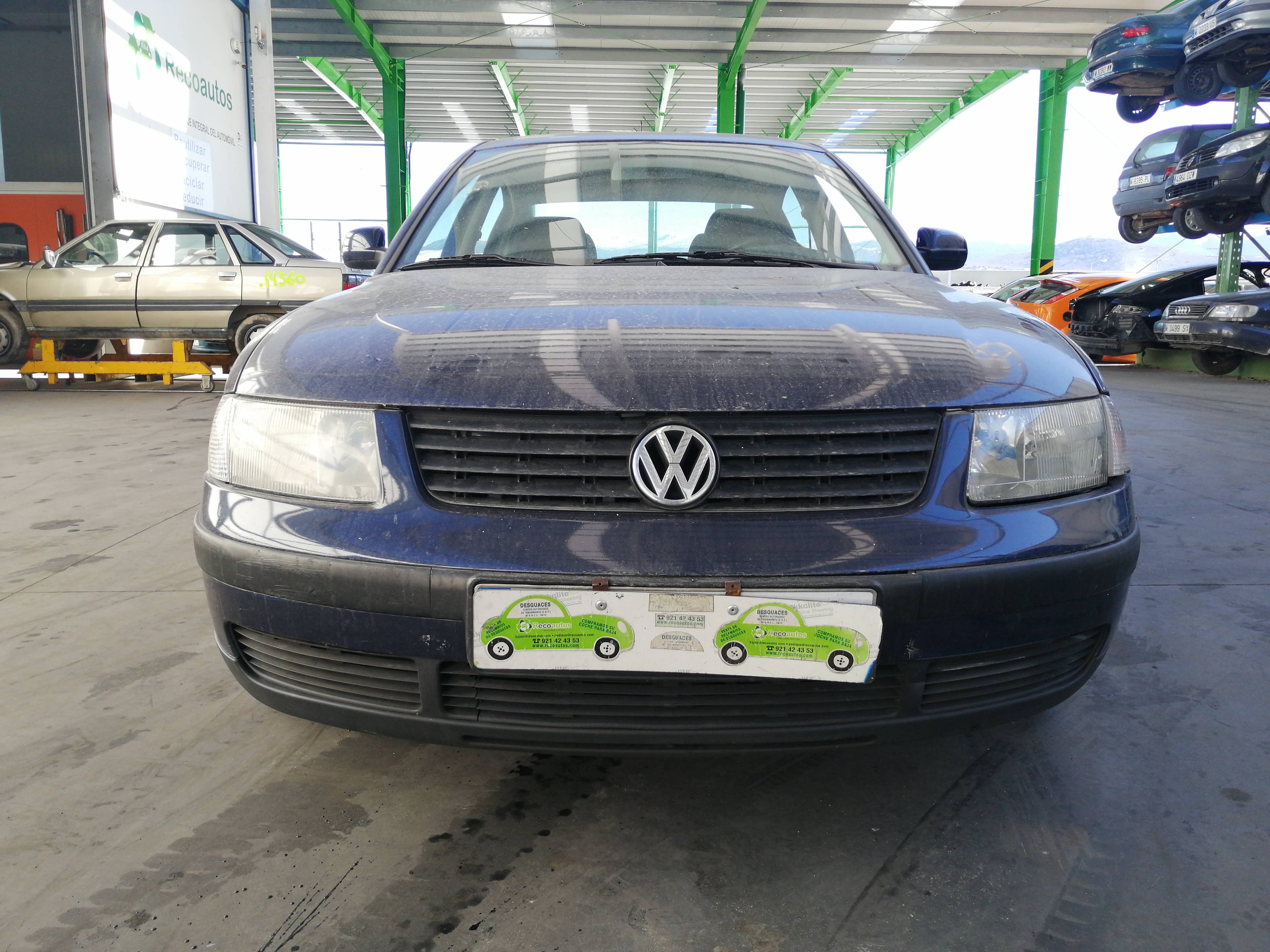 VOLKSWAGEN Passat B5 (1996-2005) Priekšējais bamperis +AZUL 19775338