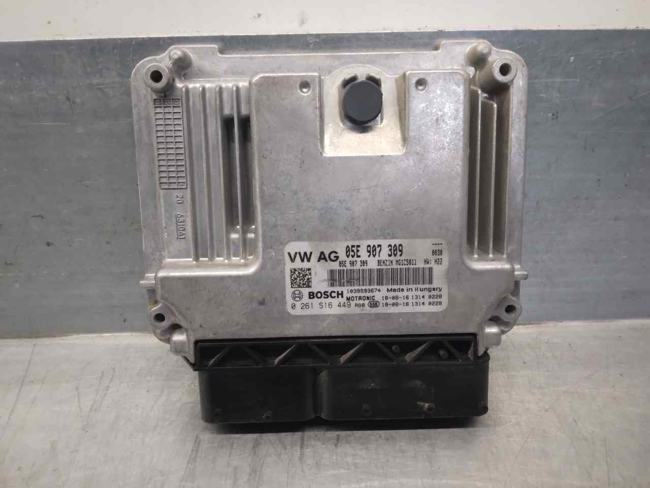 VOLKSWAGEN Golf 7 generation (2012-2024) Engine Control Unit ECU 05E907309, 0261S16449 19909994