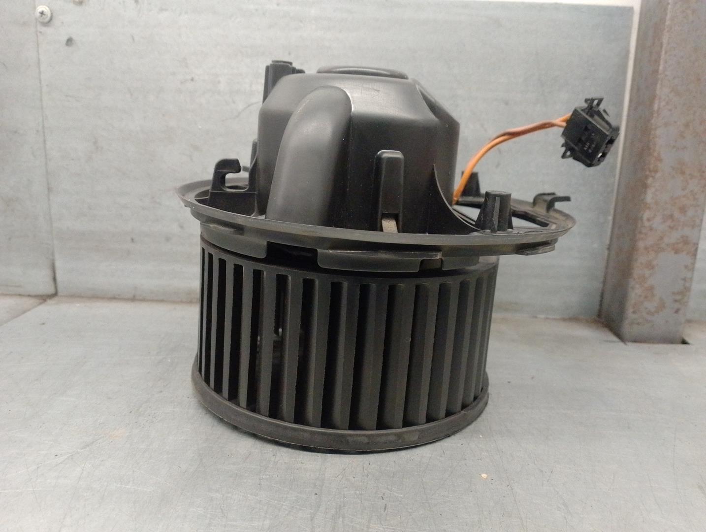 AUDI Q3 (8U) Heater Blower Fan 1K1820015P, N998923D, VALEO 23966910