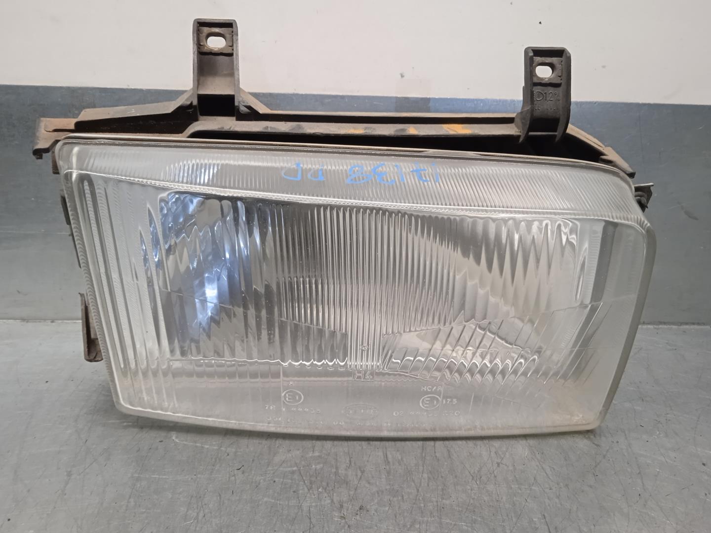 VOLKSWAGEN Transporter T4 (1990-2003) Front Right Headlight 7R0144438, 4PUERTAS 19861128