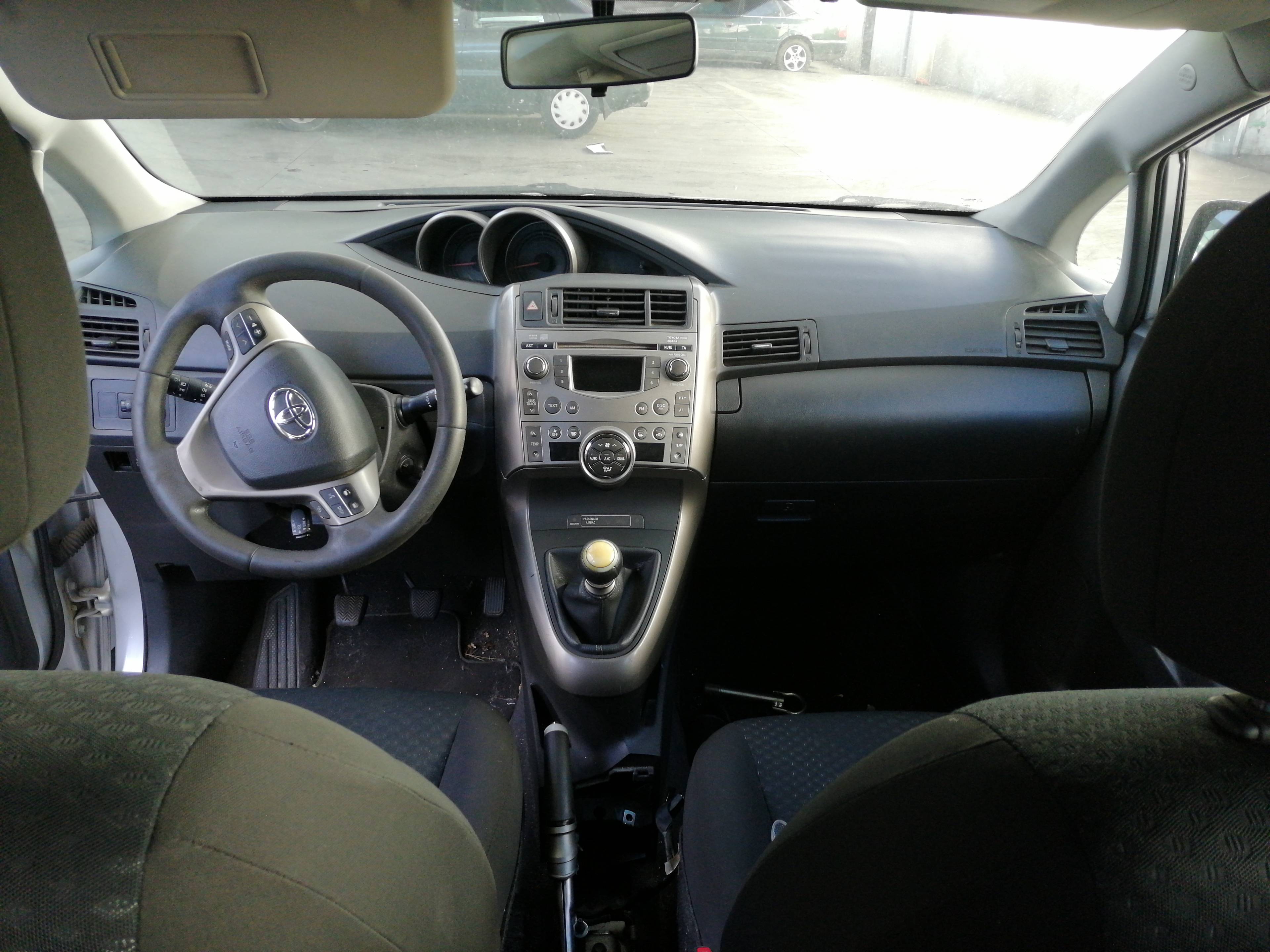 TOYOTA Verso 1 generation (2009-2015) Ντουλαπάκι του αυτοκινήτου CESTA5B,555510F020+ 19779397