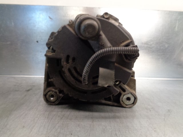 VOLVO V40 1 generation (1996-2004) Alternator SG12B071, VALEO 19768315