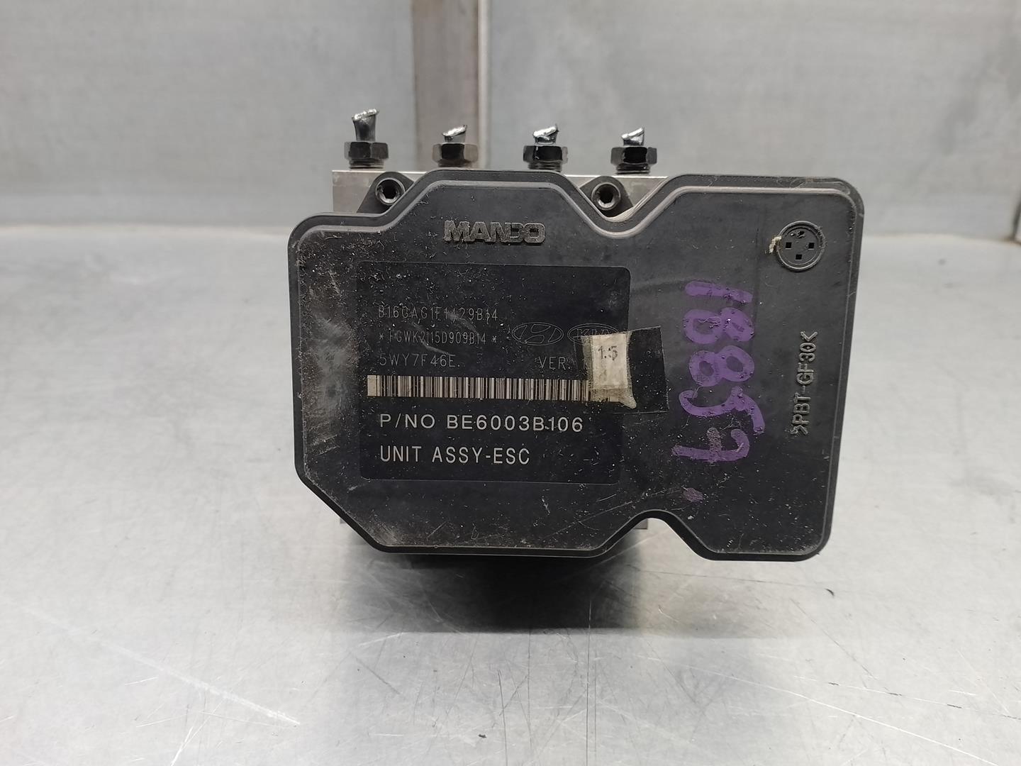 HYUNDAI ix35 1 generation (2009-2015) ABS Pump 589202Y350,5WY7F46E,MANDO 24178159