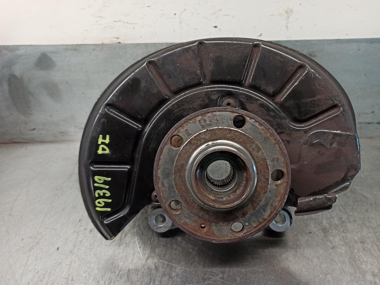 VOLKSWAGEN Passat Variant 1 generation (2010-2024) Front Left Wheel Hub 3C0407253F 24191625