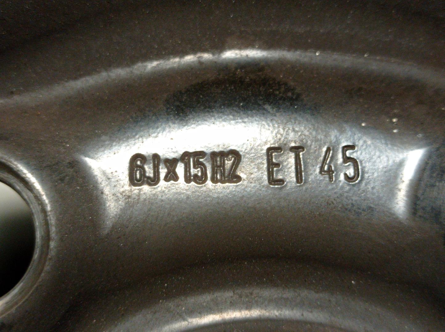 AUDI 100 4A/C4 (1990-1994) Λάστιχο 4A0601025J,R156JX15H2ET45,HIERRO 23757270