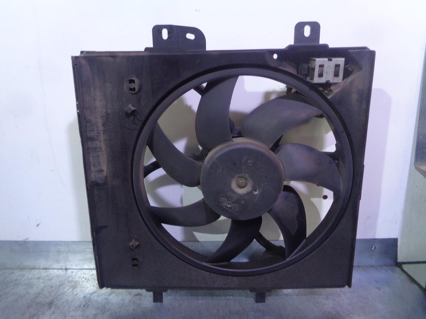 CITROËN C3 2 generation (2009-2016) Diffuser Fan 9682902080, M143208N, VALEO 21726868