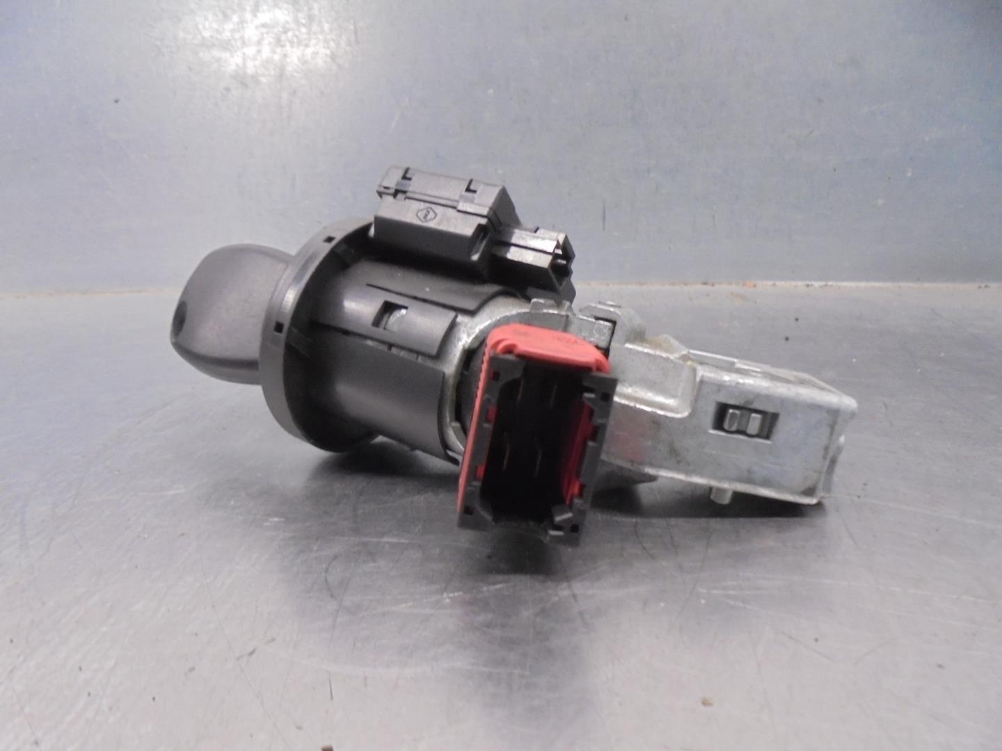 RENAULT Clio 3 generation (2005-2012) Ignition Lock 8200214173, N0502060, VALEO 24207850