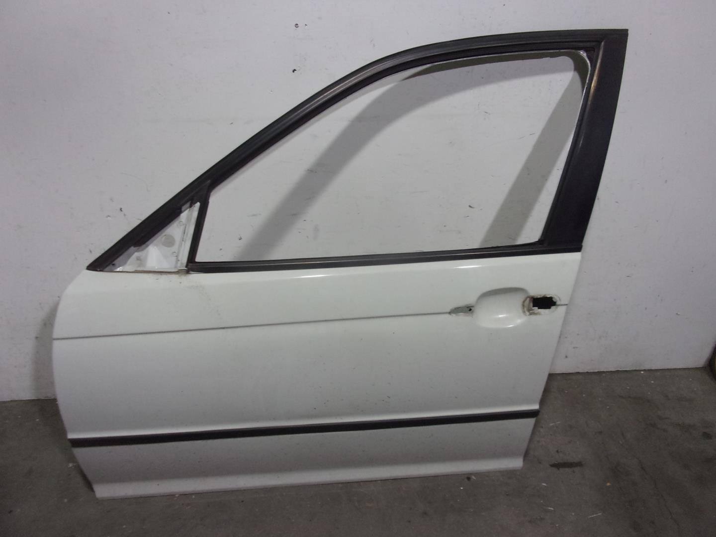 BMW 3 Series E46 (1997-2006) Front Left Door 41517034151, BLANCA, 4PUERTAS 24211262