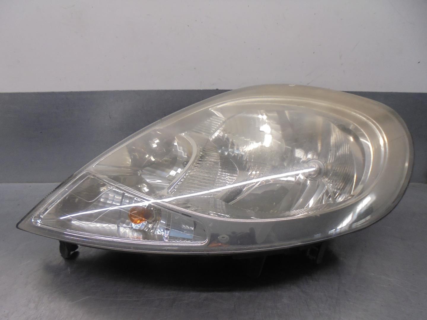 OPEL Vivaro Front Left Headlight 8200701354, 93859829 24198054