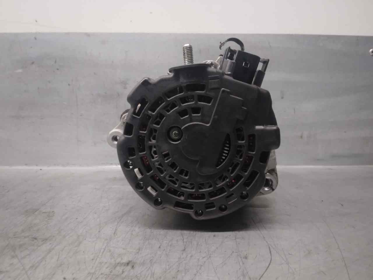 HYUNDAI i20 IB (2 generation) (2014-2020) Alternator 3730004950,8400383 24206731