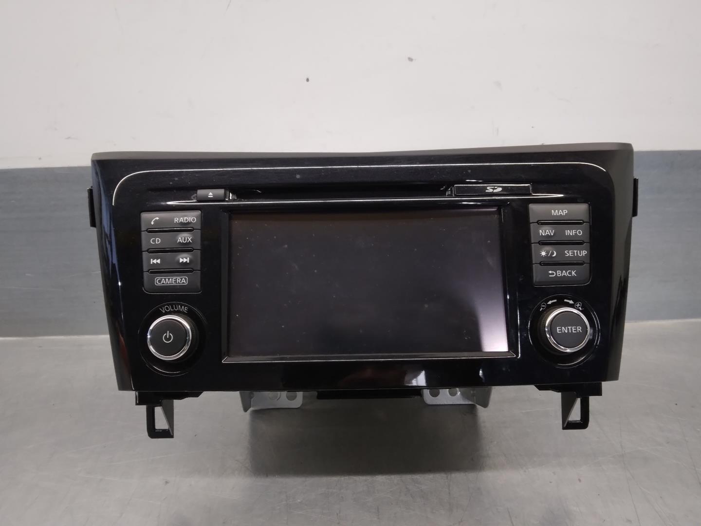 NISSAN Qashqai 2 generation (2013-2023) Musikspelare med GPS 25915HV04A 24148829