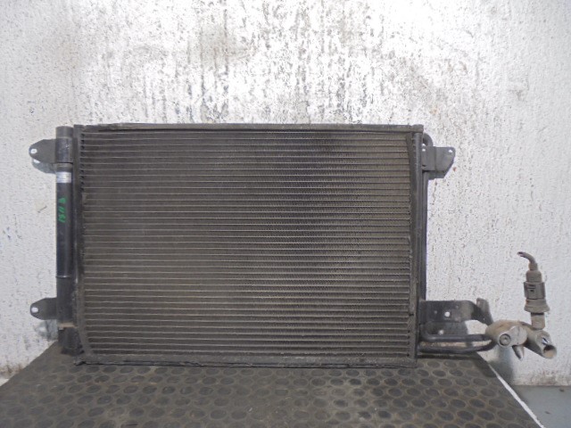 CHEVROLET Leon 2 generation (2005-2012) Радіатор кондиціонера 1K0820411G 19797888