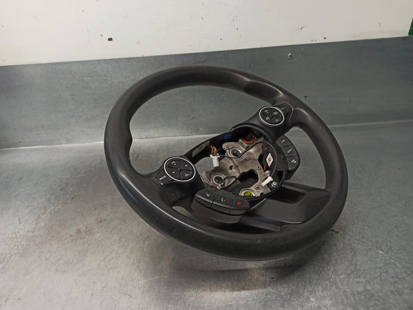 KIA Soul 2 generation (2014-2020) Steering Wheel 56130B2000, CONMANDOS 20362576