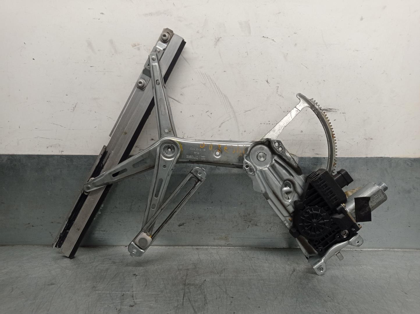 OPEL Corsa B (1993-2000) Front Right Door Window Regulator 90579356, 6PINES, 5PUERTAS 19769282