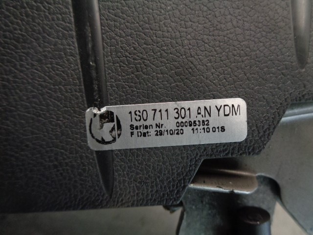SEAT Alhambra 2 generation (2010-2021) Rankinio stabdžio rankena 1S0711301AN 19804412