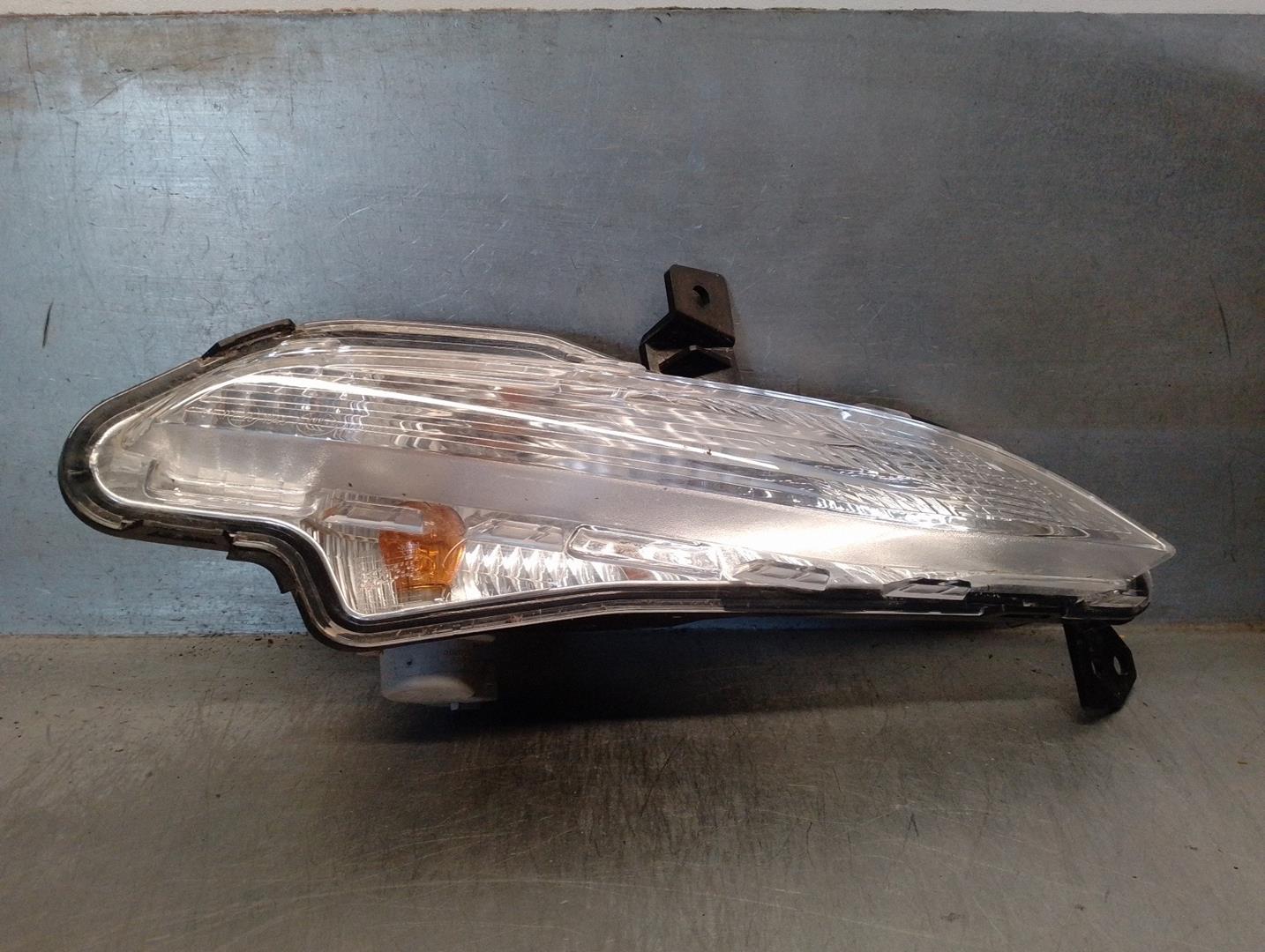 PEUGEOT 308 T9 (2013-2021) Front Right Fender Turn Signal 9678039280 24224122