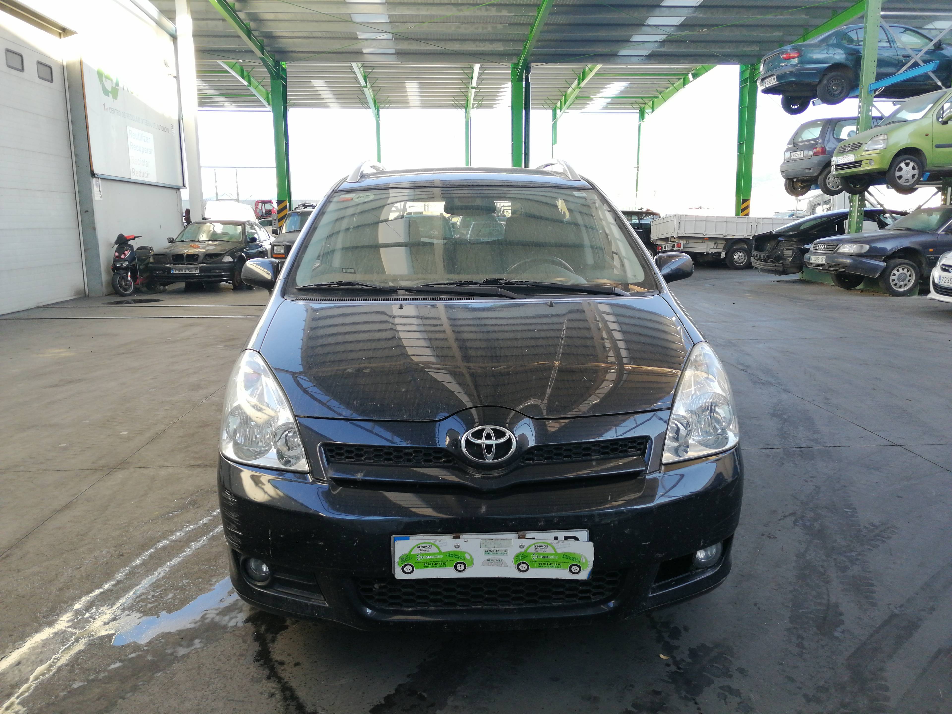 TOYOTA Corolla Verso 1 generation (2001-2009) Преден ляв калник +NEGRA 19771220