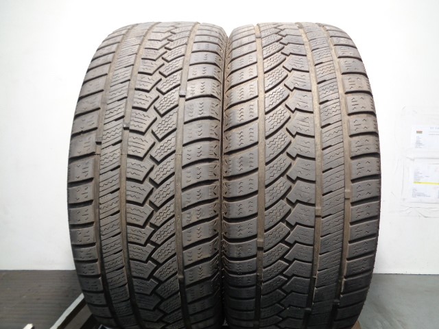 LAND ROVER Discovery 4 generation (2009-2016) Tire 25555R19111H, TORQUE, TQ022 19893231