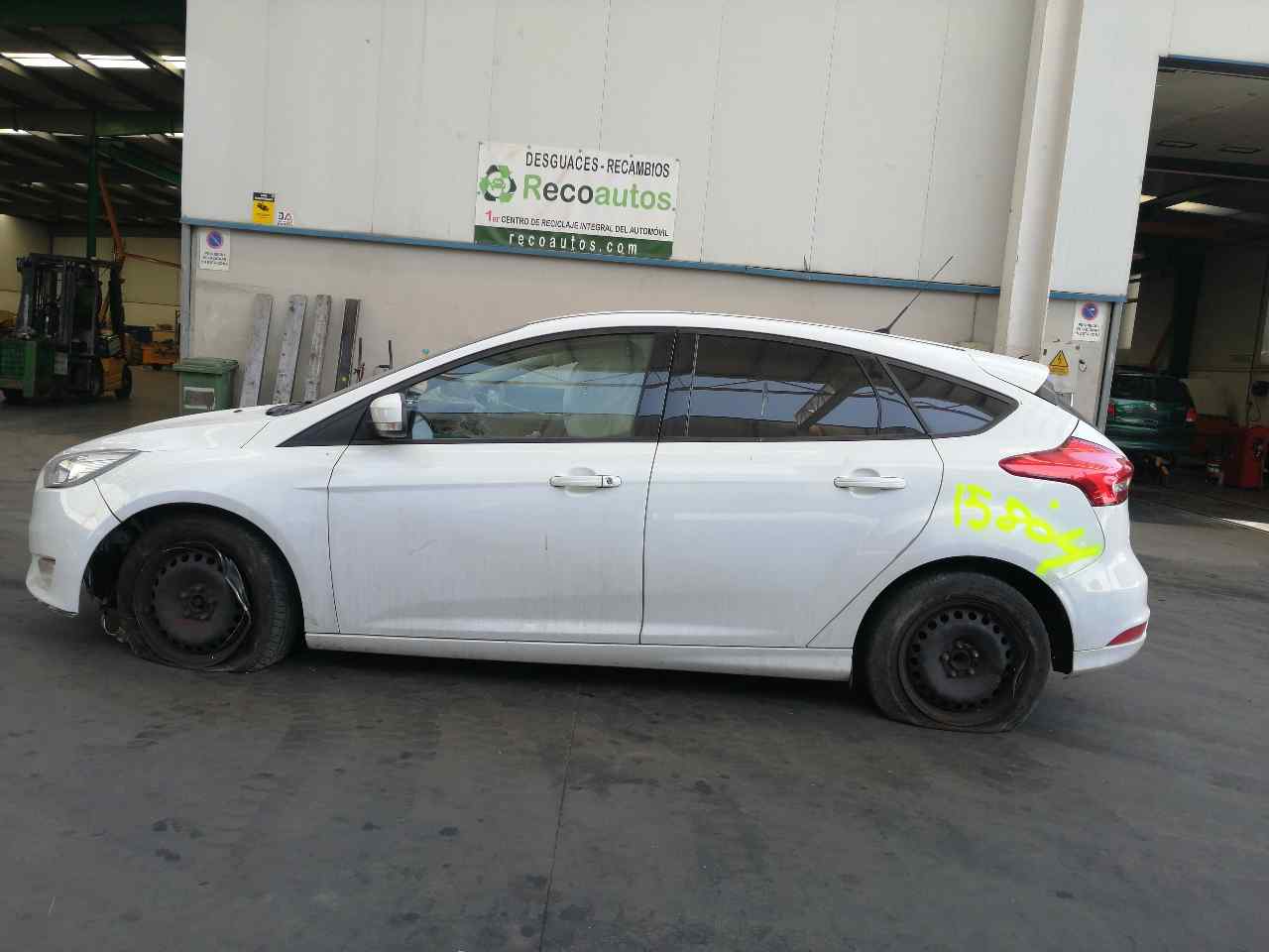 FORD Focus 3 generation (2011-2020) Priekšējo kreiso durvju logu pacēlājs 5PUERTAS, 5PUERTAS+6PINES 19817663