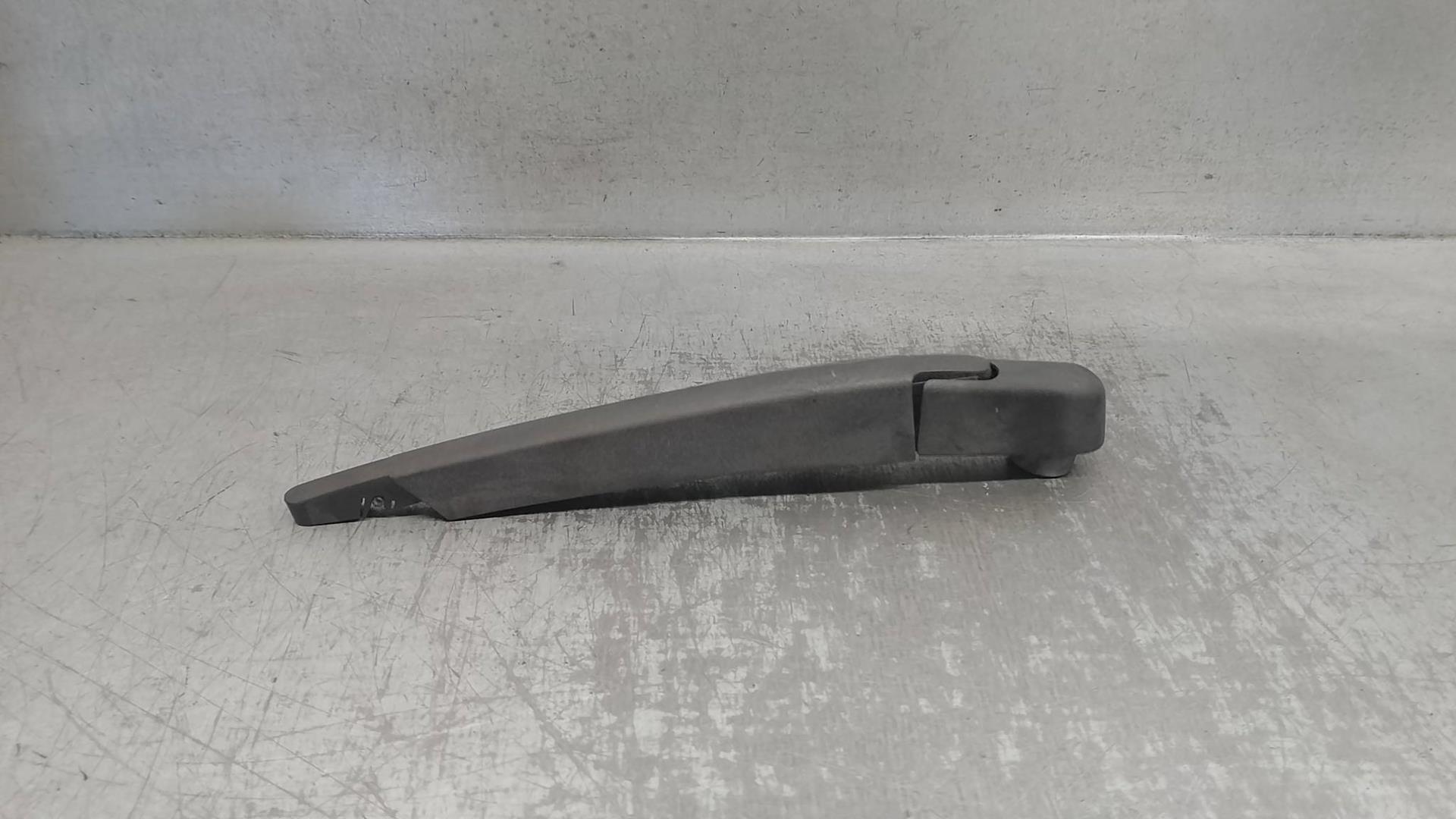 DACIA Duster 1 generation (2010-2017) Tailgate Window Wiper Arm 287801220R 23957053