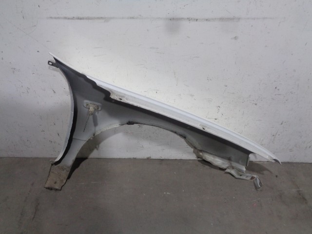 NISSAN Primera P11 (1996-2002) Front Left Fender 631012J030,BLANCA 24146417