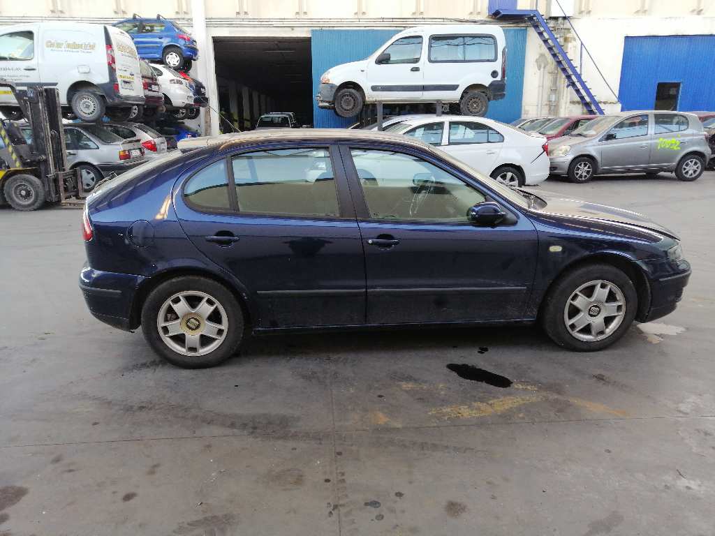 NISSAN Leon 1 generation (1999-2005) Сиденье переднее правое 5PUERTAS 19672323