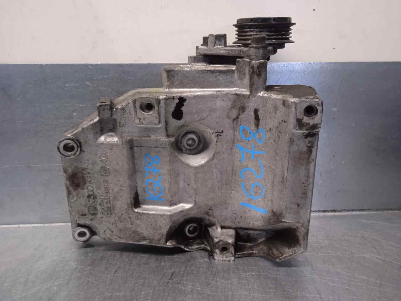 VOLKSWAGEN Passat B5 (1996-2005) Autres pièces du compartiment moteur 038260885B 19834253