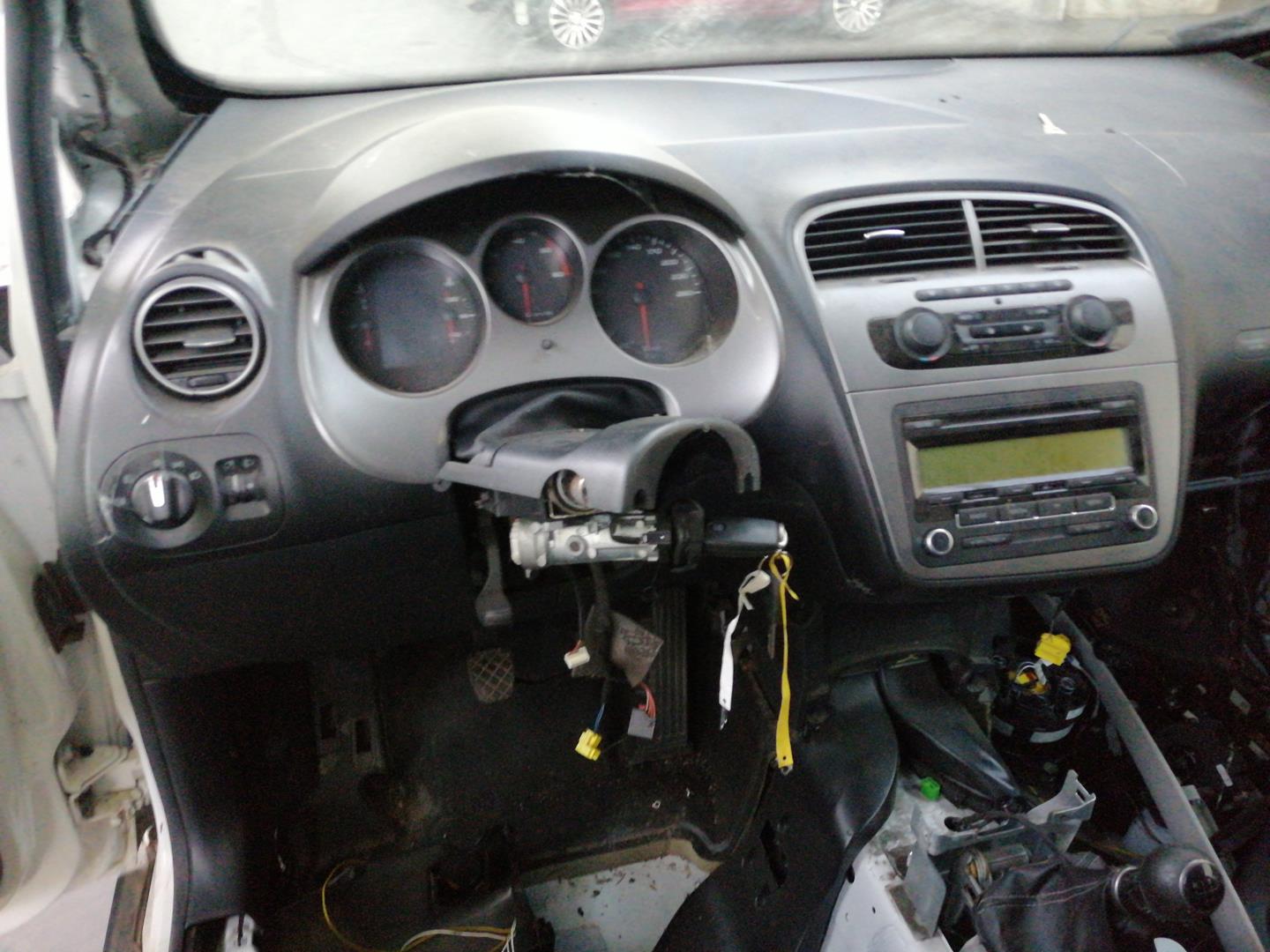 SEAT Toledo 3 generation (2004-2010) Galinės dešinės durys 5P8833056, BLANCA, 5PUERTAS 24194037