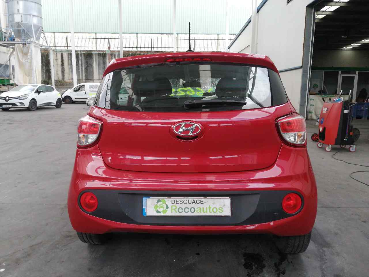 HYUNDAI i10 2 generation (2013-2019) Galinio dangčio (bagažinės) valytuvo kojelė 98811B9000 19846865