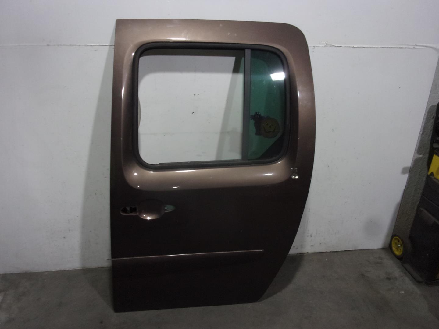 RENAULT 1 generation (2006-2013) Porte coulissante côté gauche 821014631R, MARRON, 6PUERTAS 23755037