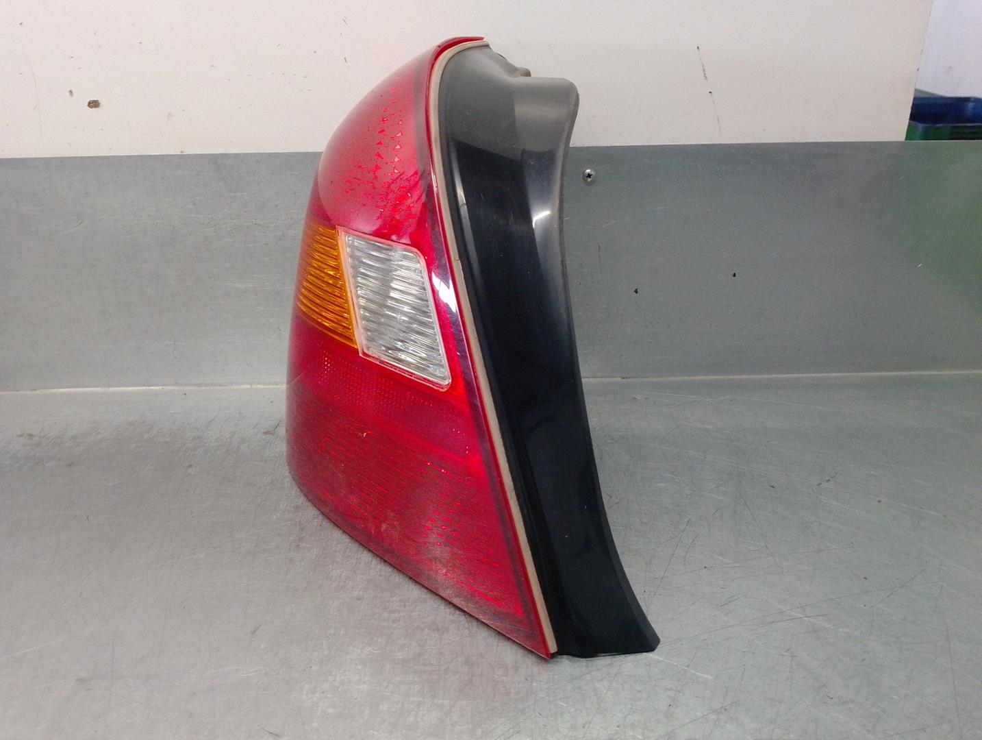 HYUNDAI Santa Fe SM (2000-2013) Rear Left Taillight 924012D0,DEALETA,5PUERTAS 21720079