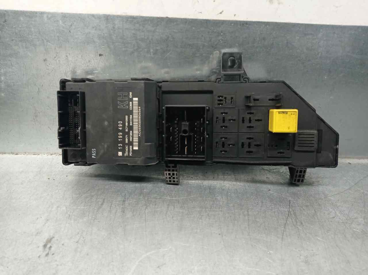 DODGE Vectra C (2002-2005) Fuse Box TEMIC, TEMIC+359171 19777883