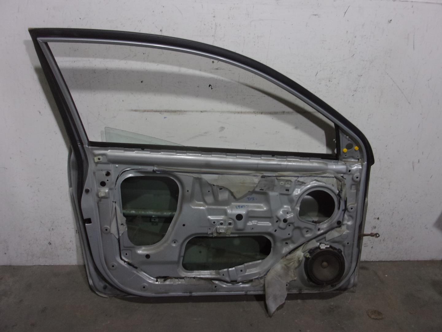 HYUNDAI Accent MC (2006-2011) Front Left Door 760031E210,GRIS,3PUERTAS 21732928