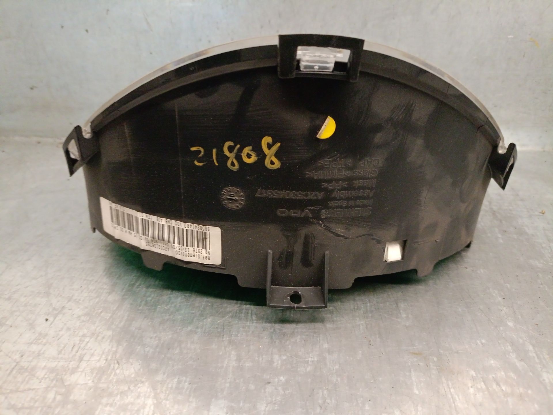 Cuadro de instrumentos KFV 9658241480 de Peugeot 1007 (km_) 2005-0 75 CV con 148000 km - pieza usada