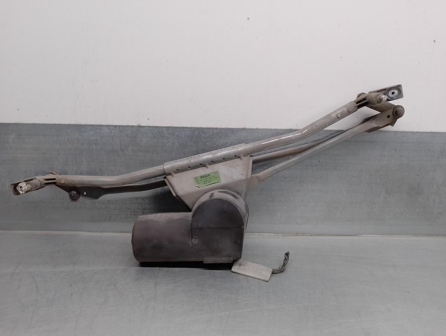 VOLVO 460 1 generation (1988-1996) Front Windshield Wiper Mechanism 417247, 3397020216 21692703