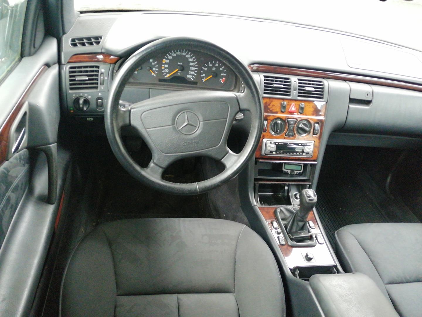 MERCEDES-BENZ E-Class W210 (1995-2002) Front Left Brake Caliper A0014203183, ATE 24165396