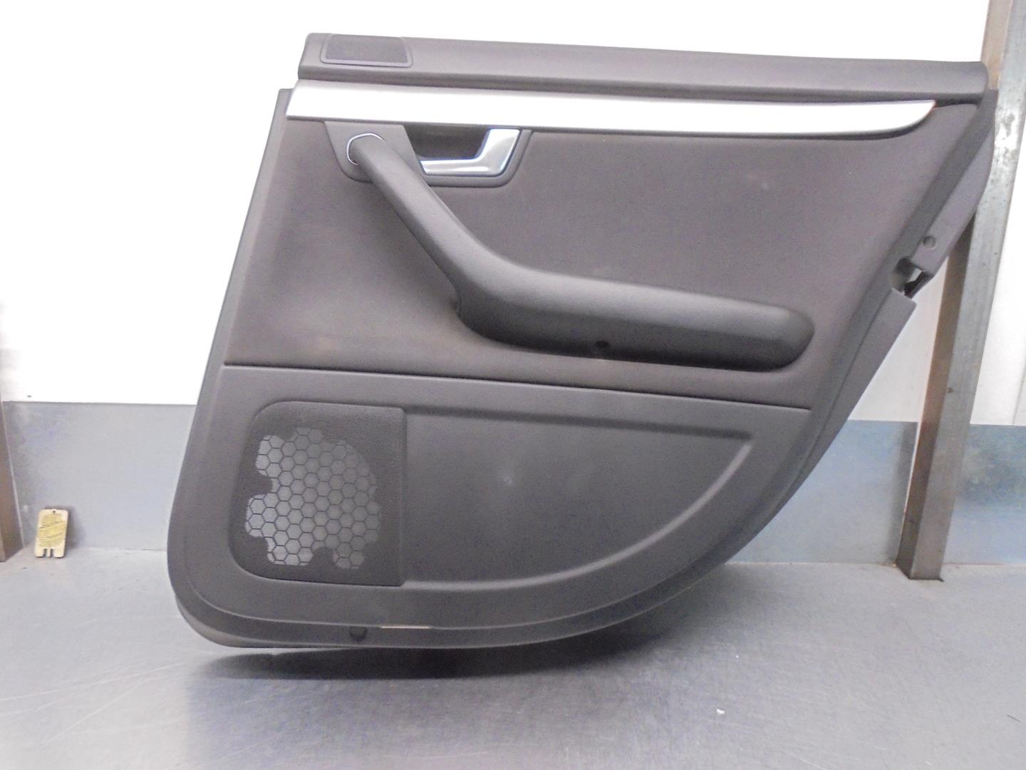 AUDI A4 B6/8E (2000-2005) Panneau de porte arrière droit 8E0867306 24189501