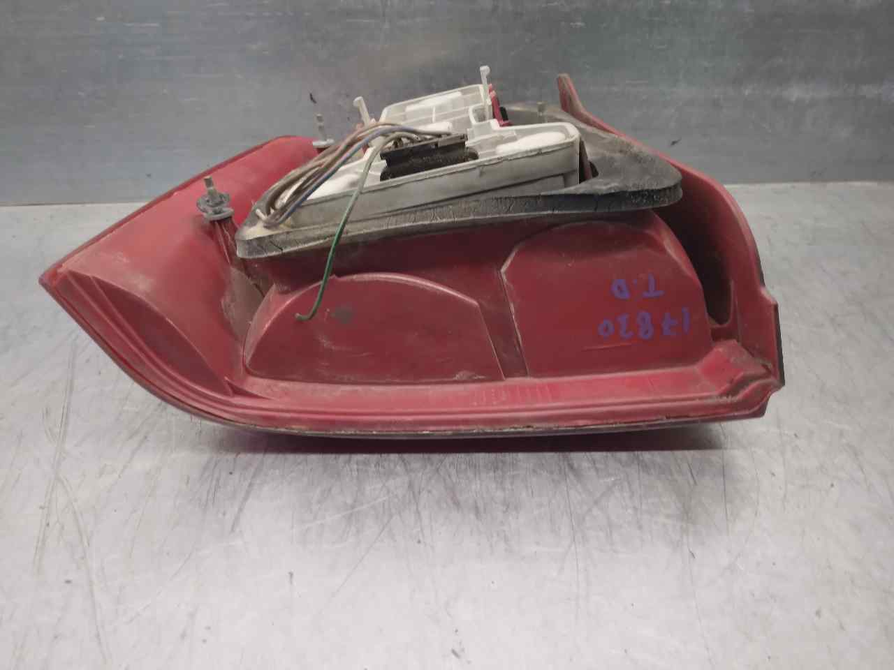 VOLKSWAGEN Passat B5 (1996-2005) Rear Right Taillight Lamp 3B5945096F,DEALETA,4PUERTAS 19905214