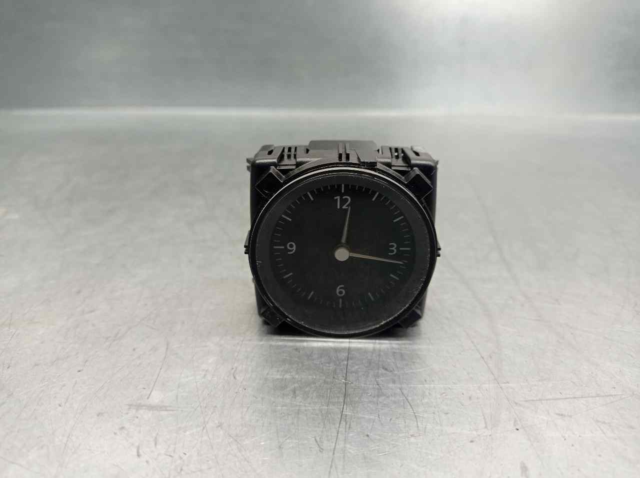 VOLKSWAGEN Passat B8 (2014-2023) Интериорен часовник 3G0919204C, 2545630, VISTEON 19847799