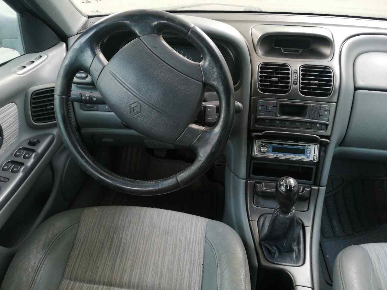 KIA Laguna 2 generation (2001-2007) Бампер передний AZUL, 7701471347+ 19805613