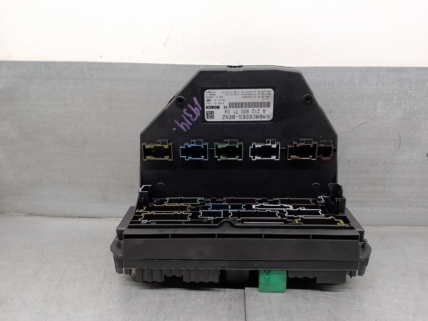 MERCEDES-BENZ E-Class W212/S212/C207/A207 (2009-2016) Fuse Box A2129007104,F005V01002 22778090