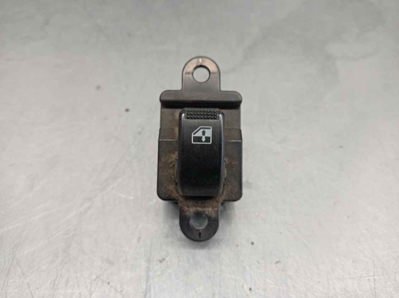 VAUXHALL Atos 1 generation (1997-2003) Front Right Door Window Switch 9358005050 19815594