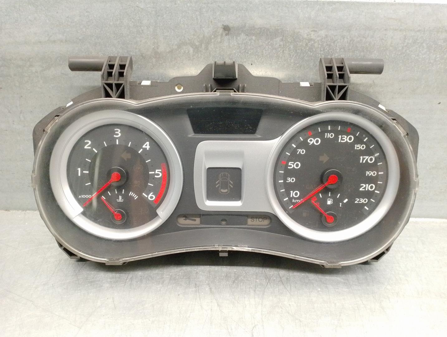 RENAULT Clio 2 generation (1998-2013) Speedometer 8200761861N, VISTEON 19921721