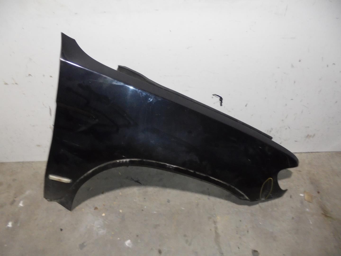 BMW X5 E53 (1999-2006) Front Right Fender 41357000386,NEGRA 19755646