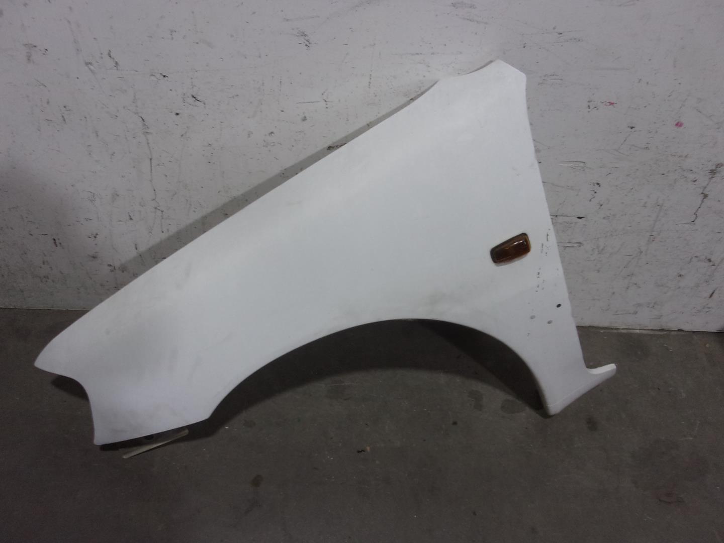 OPEL Saxo 2 generation (1996-2004) Front Left Fender +BLANCA 21732089