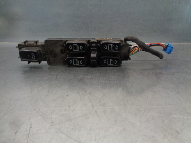 MERCEDES-BENZ S-Class W220 (1998-2005) Front Left Door Window Switch 2208201010 19801682